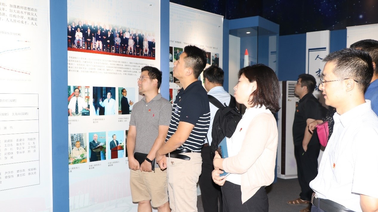 95c76c0616453417bd6c34601af5a5af.jpg 95c76c0616453417bd6c34601af5a5af.jpg